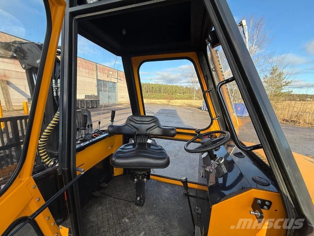  Kinetic 8x8 Форвардери