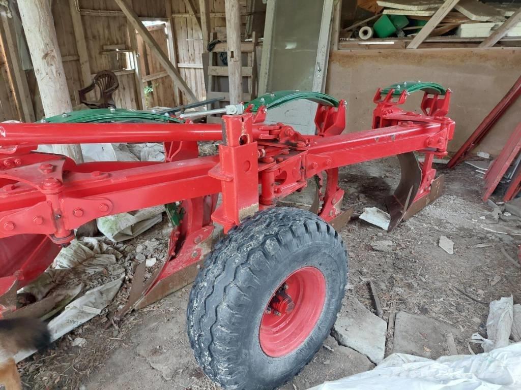 Unia TUR VARIO 5 R Звичайні плуги