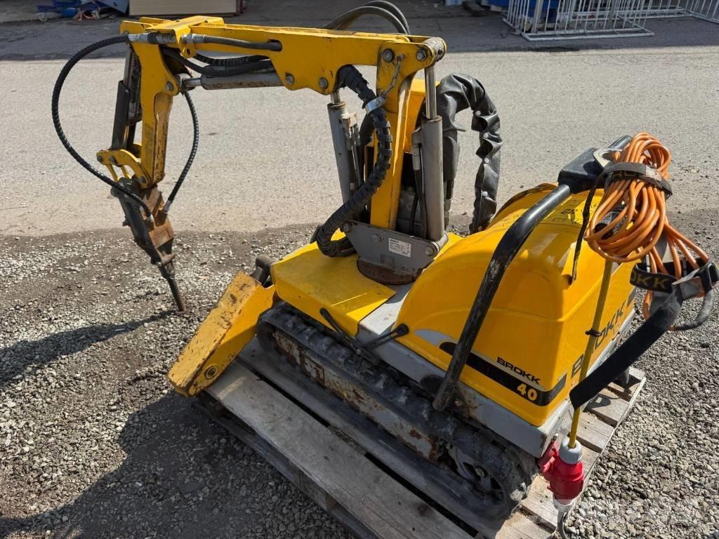 Brokk 40 Екскаватори для знесення споруд