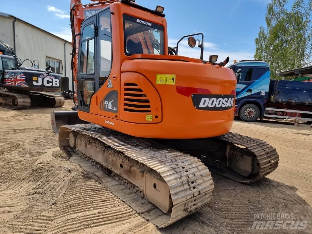 Doosan DX 140 LC-3 Гусеничні екскаватори