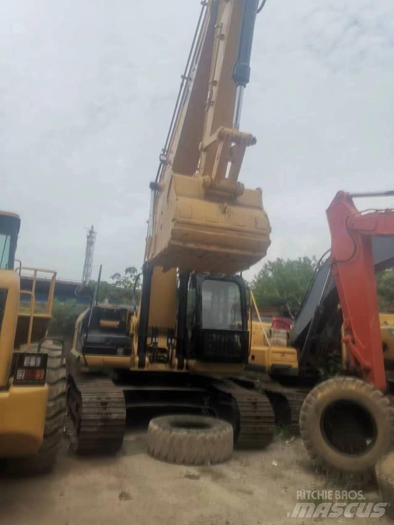 CAT 325 DL Гусеничні екскаватори