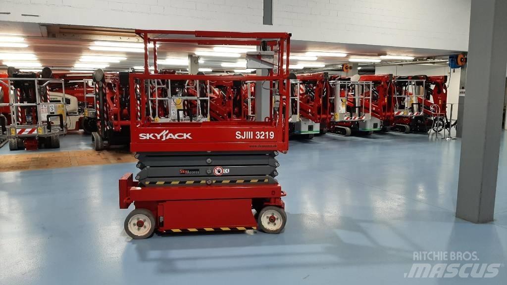 SkyJack SJIII 3219 Підйомники-ножиці