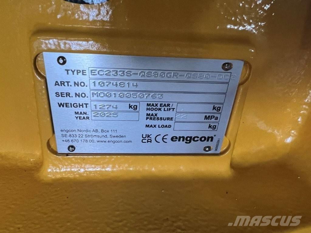 Volvo EC350EL Гусеничні екскаватори