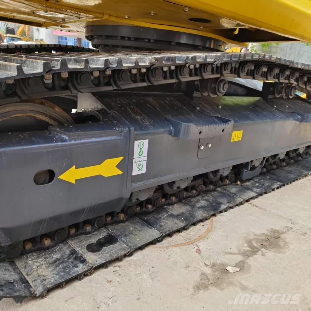 Komatsu PC 200-8 Гусеничні екскаватори