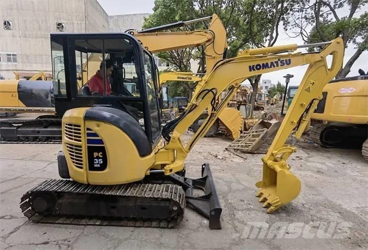 Komatsu PC35 Міні-екскаватори < 7т