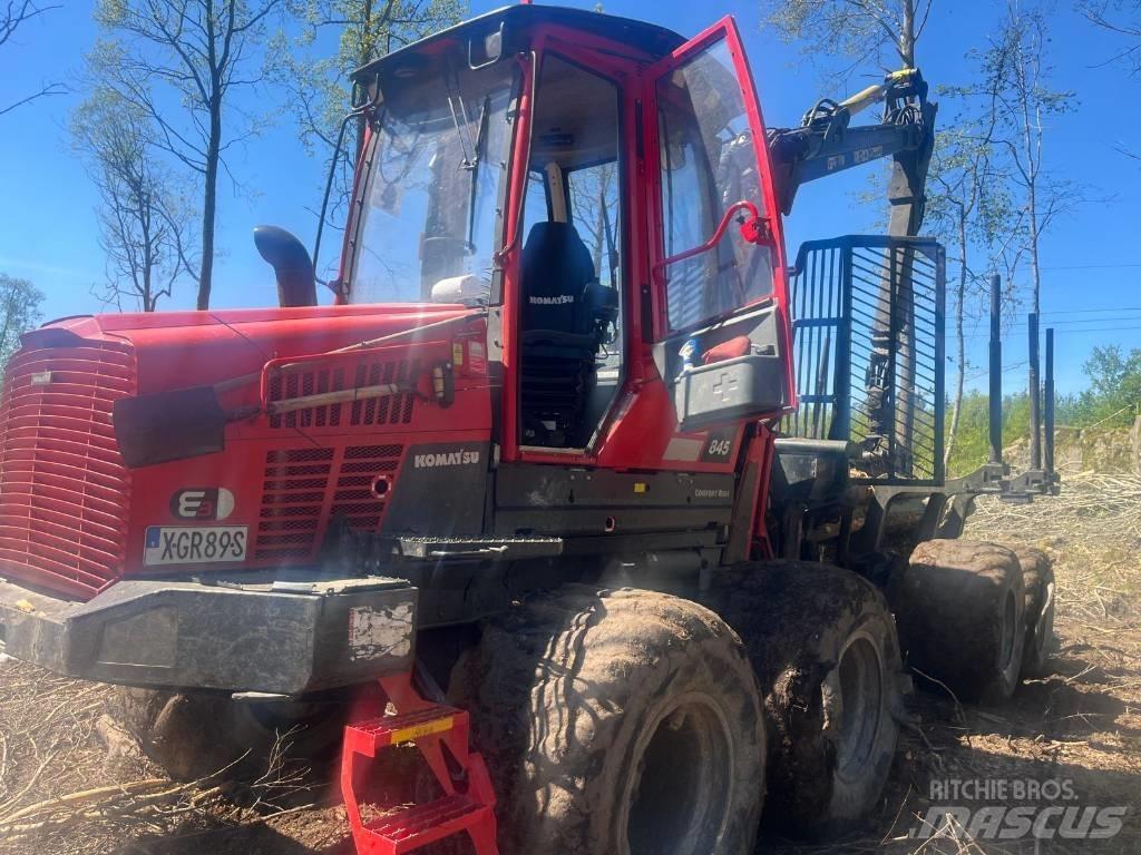 Komatsu 845 Форвардери