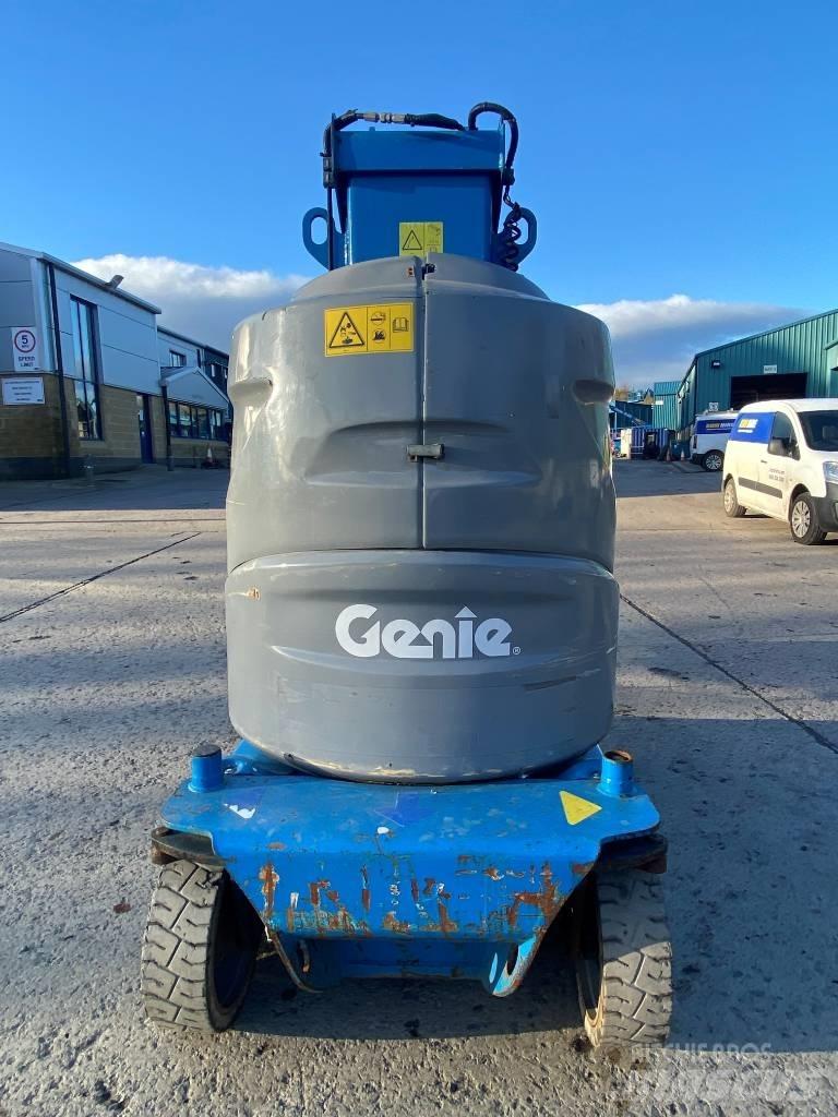 Genie GR 26 J Вертикальні щоглові підйомники