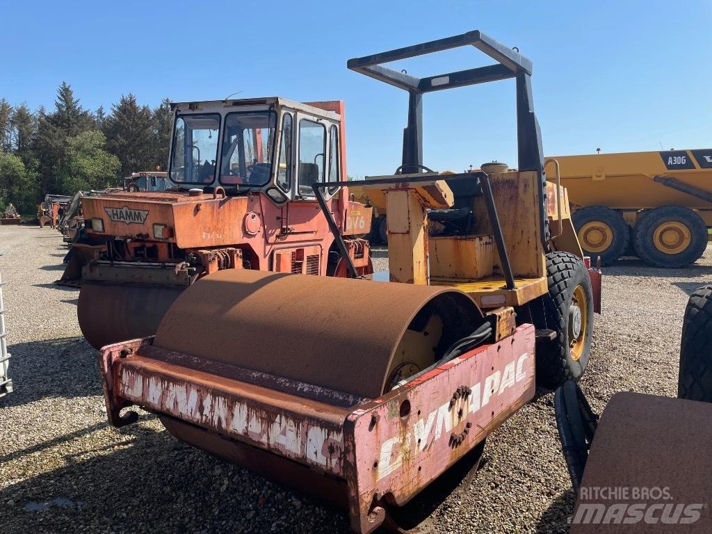 Dynapac CA151D Грунтові котки