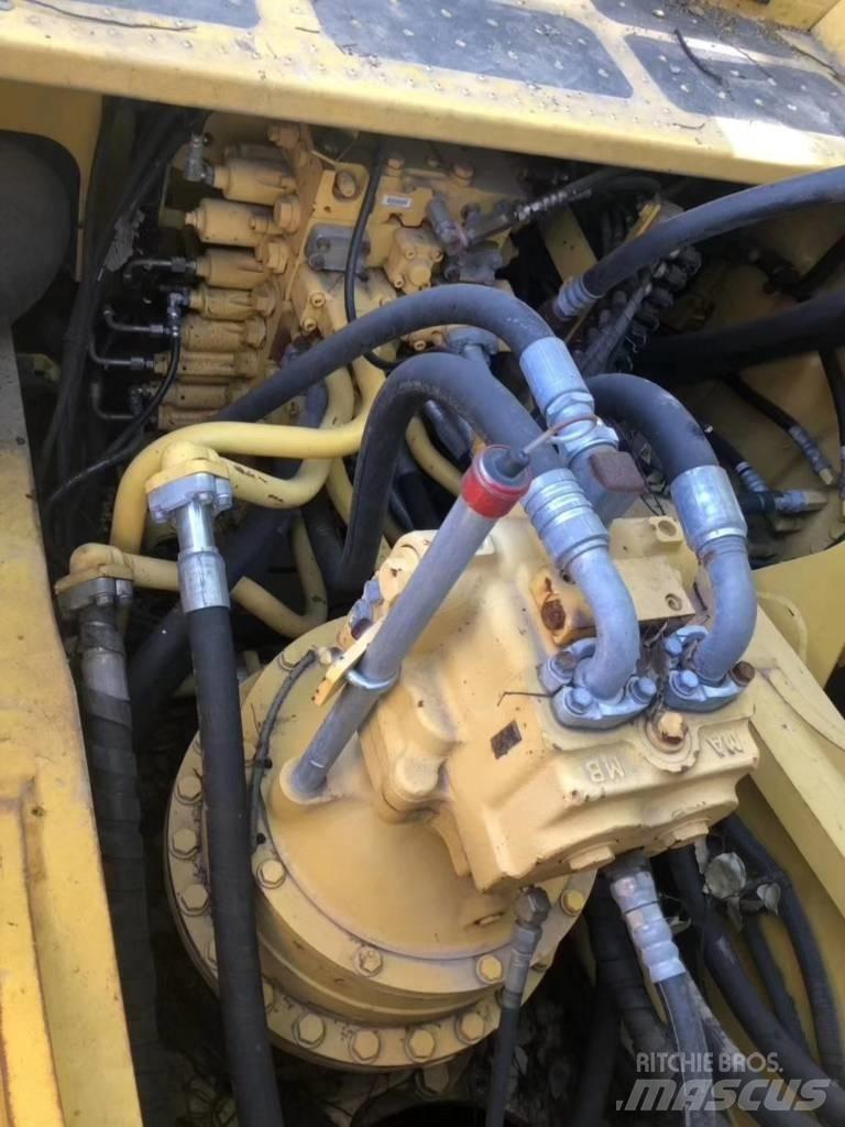 Komatsu PC 490 LC-10 Гусеничні екскаватори