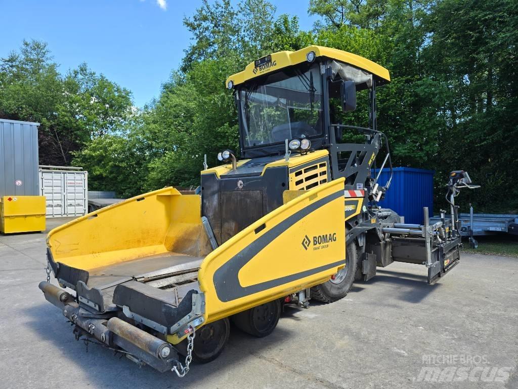 Bomag BF 300 P-2 Асфальтовкладачі