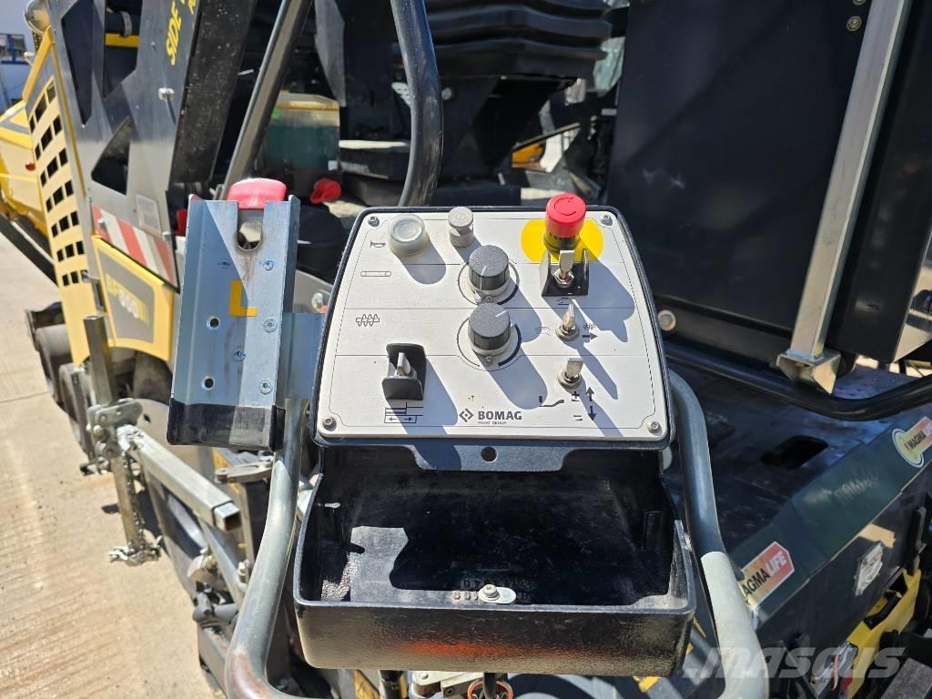 Bomag BF 300 P-2 Асфальтовкладачі