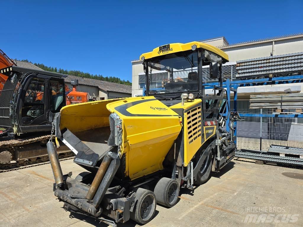 Bomag BF 300 P-2 Асфальтовкладачі