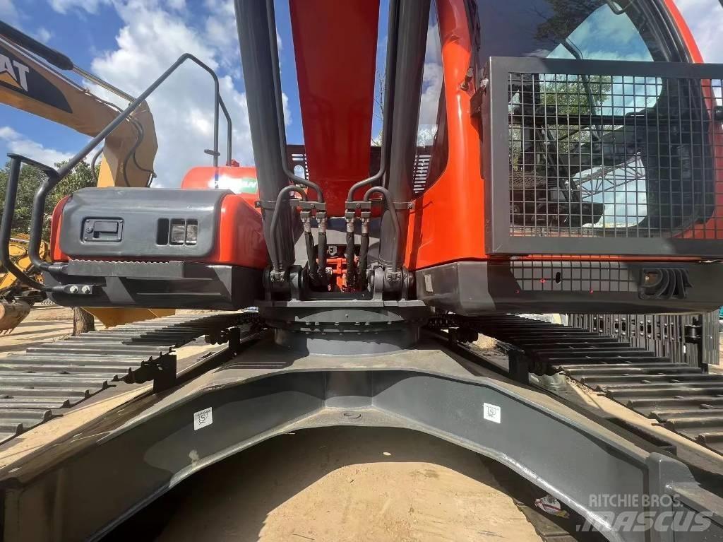 Doosan DX225-9C Гусеничні екскаватори