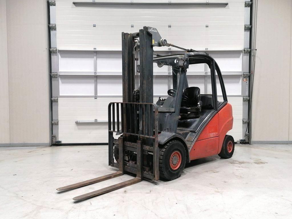 Linde H30D Дизельні навантажувачі