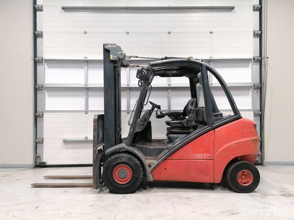 Linde H30D Дизельні навантажувачі