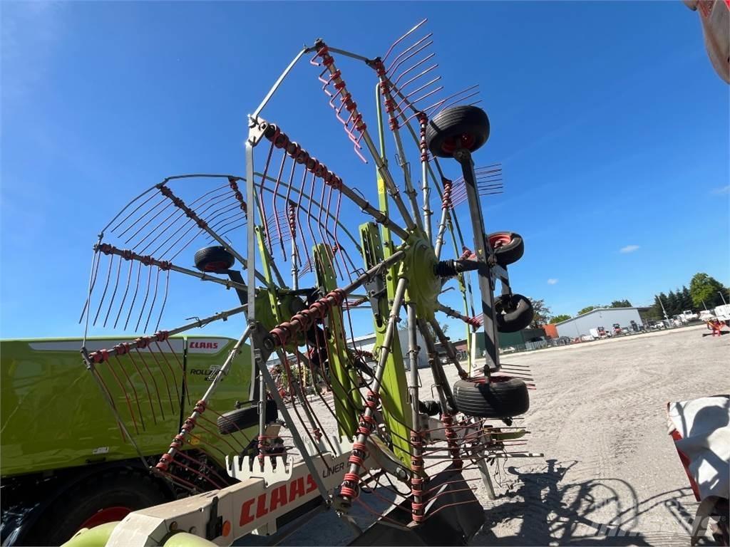 CLAAS LINER 2700 Прибиральні комбайни