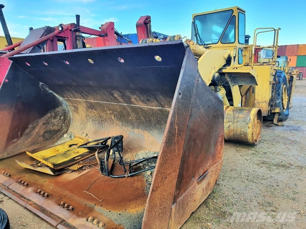 CAT 988 F II Фронтальні навантажувачі