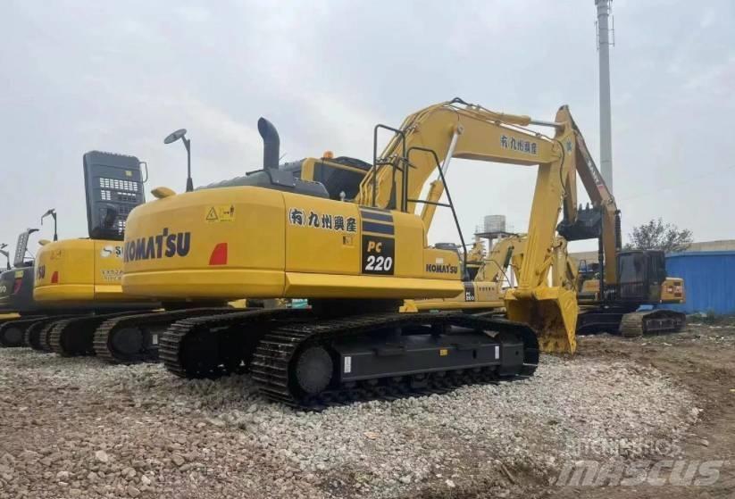 Komatsu 220-8K Гусеничні екскаватори