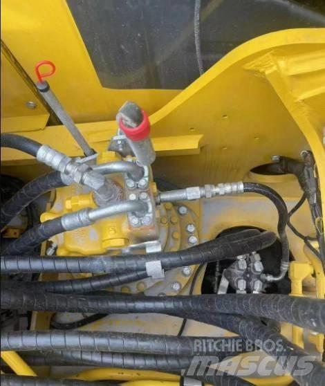 Komatsu 220-8K Гусеничні екскаватори