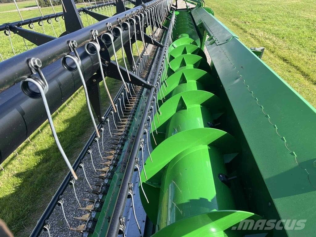 John Deere T 670 i Зернозбиральні комбайни