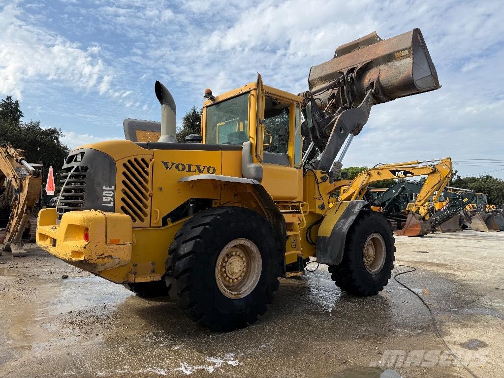 Volvo L 90 E Фронтальні навантажувачі