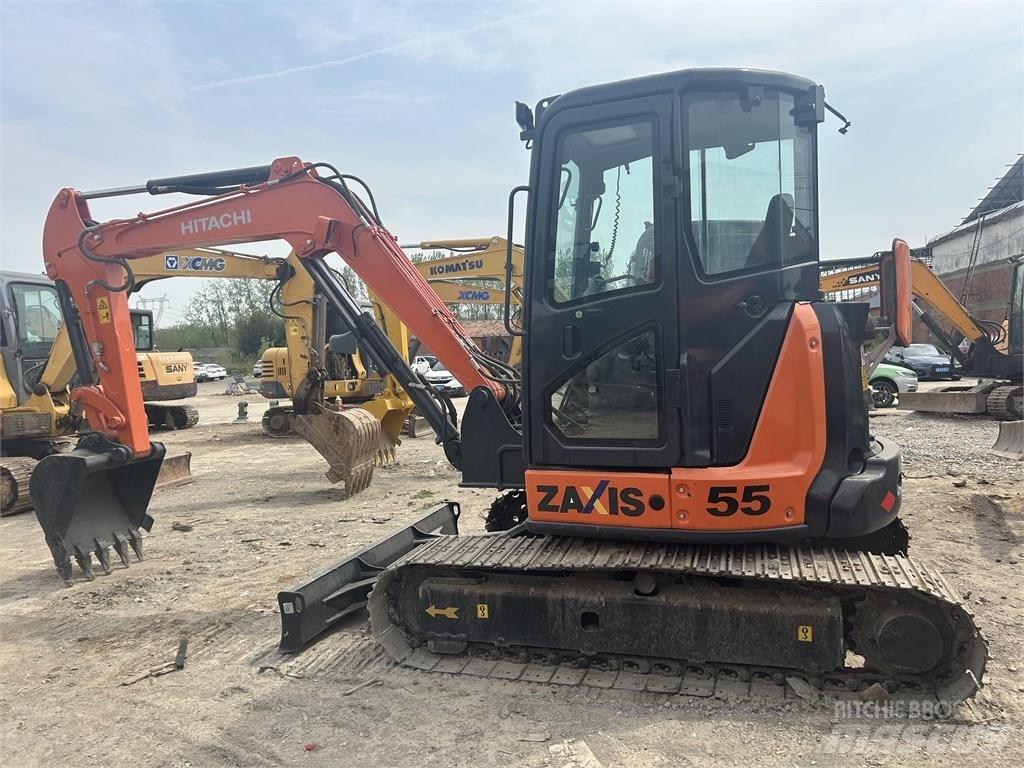 Hitachi ZX55 Міні-екскаватори < 7т