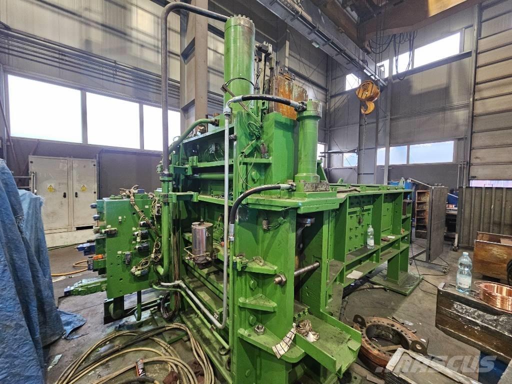  Henschel 30 x 30 пакетувальні преси