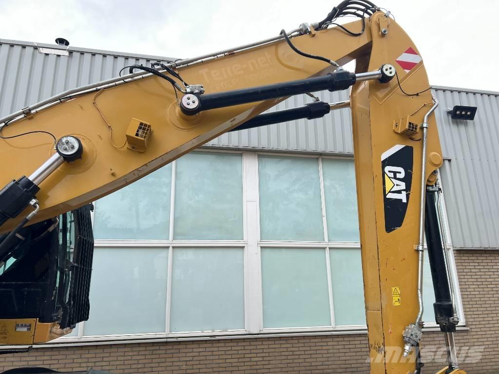 CAT MH3022  2015   CE Перевантажувачі металобрухту/промислові навантажувачі