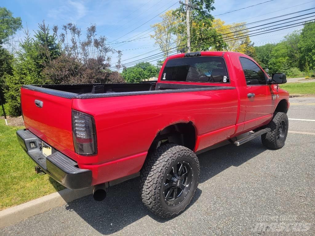 Dodge Ram 2500 Пікапи / Бічне розвантаження
