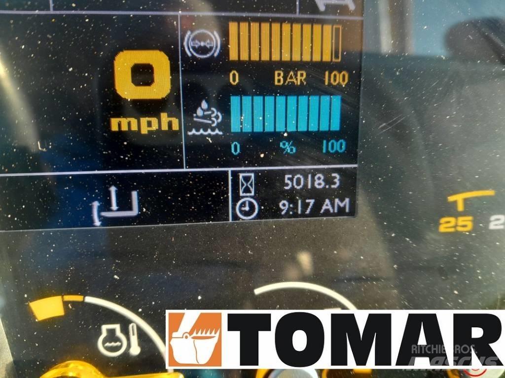 JCB 560-80 Телескопічні навантажувачі