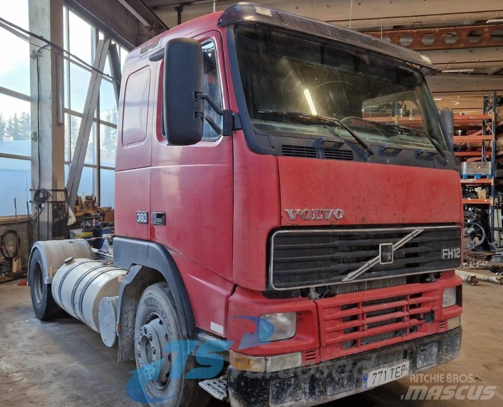 Volvo FH 12 Тягачі
