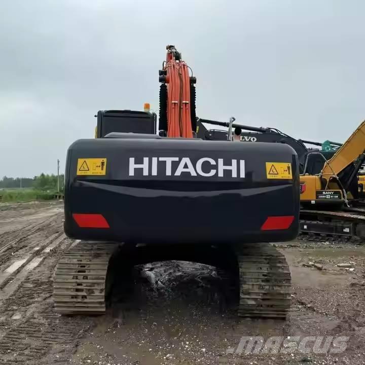 Hitachi ZX200 Гусеничні екскаватори
