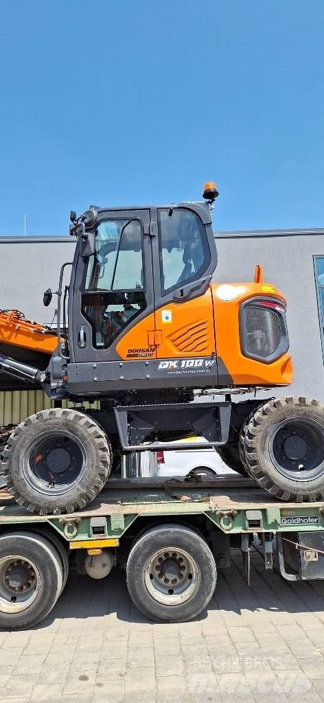 Doosan DX 100 W-7 Колісні екскаватори