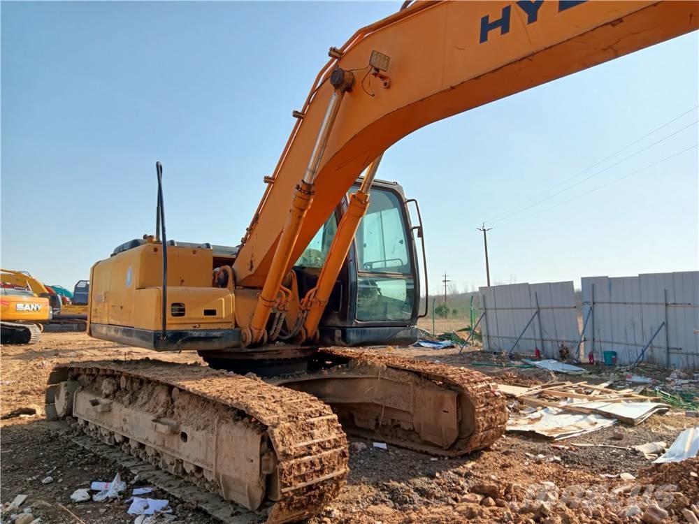 Hyundai R225LC-7 Гусеничні екскаватори
