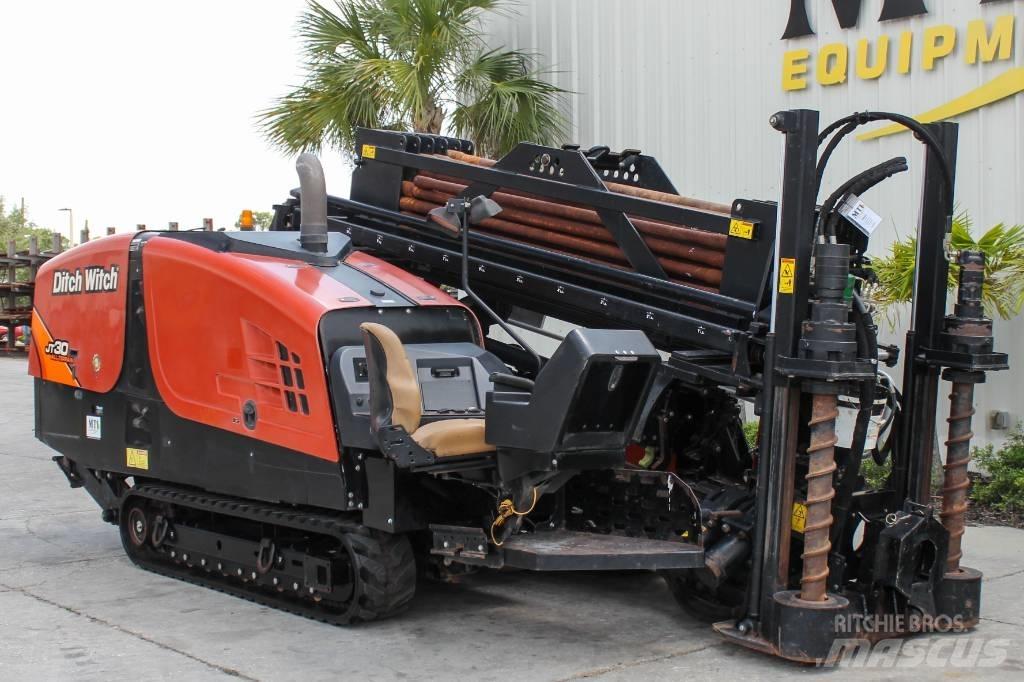 Ditch Witch JT30AT Обладнання для горизонтального буріння