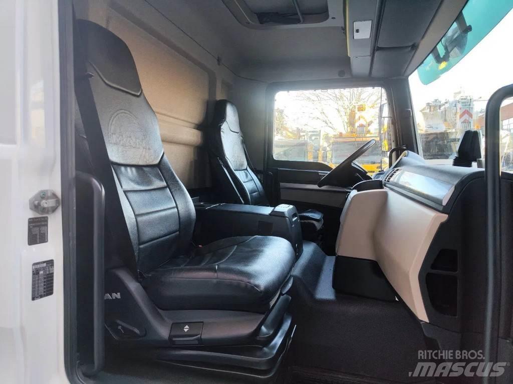 MAN TGL 8.220 4x2 Шасі з кабіною