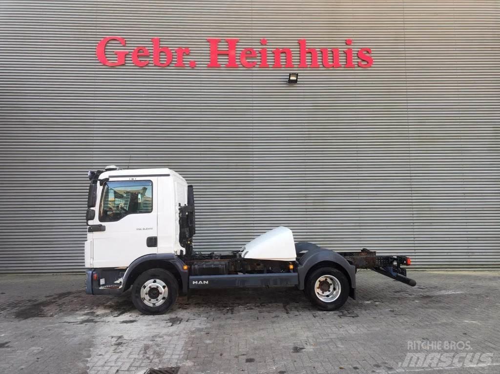 MAN TGL 8.220 4x2 Шасі з кабіною