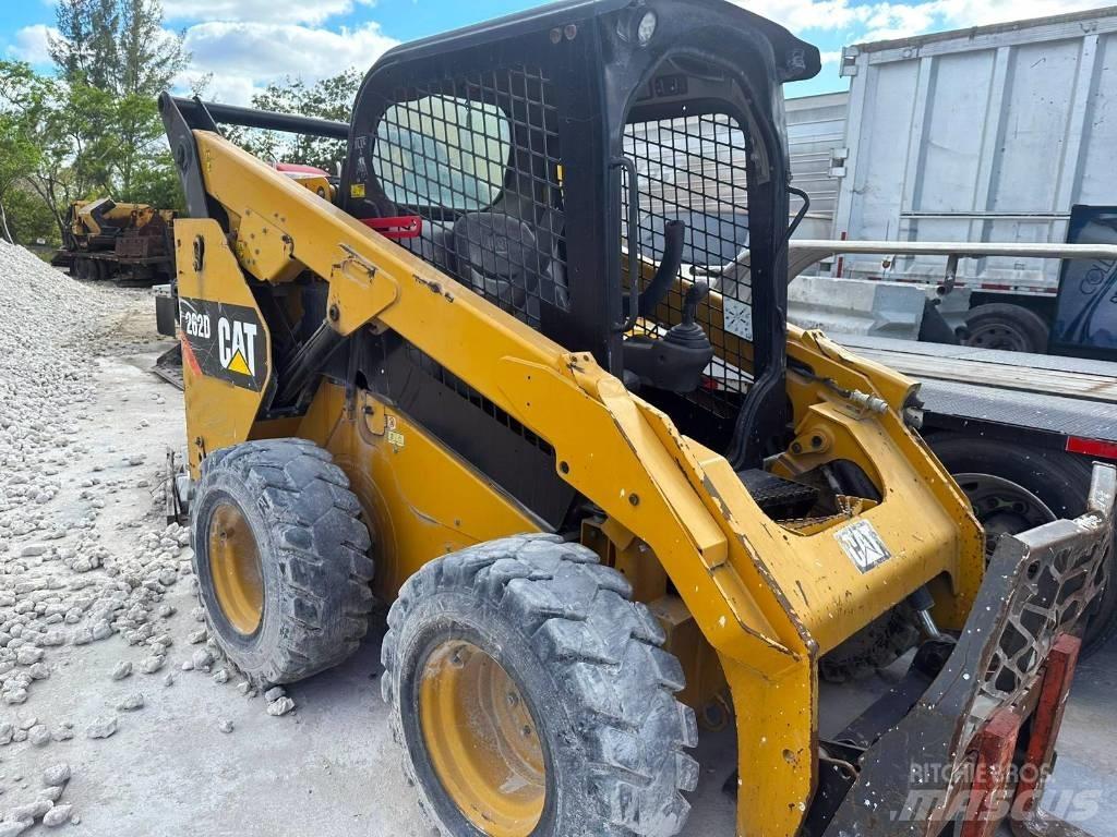 CAT 262 D Міні-навантажувачі