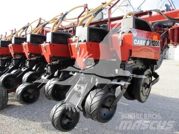 Case IH 1200 Cажалки