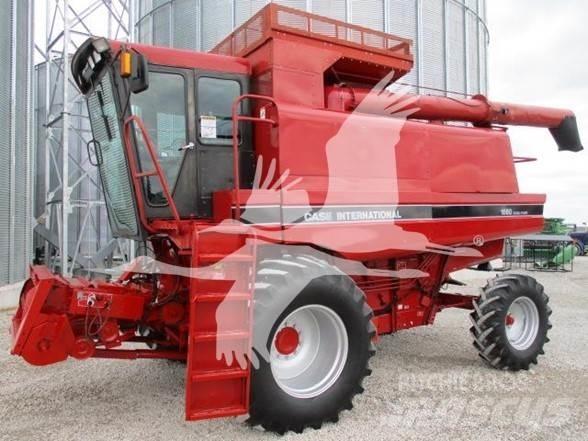 Case IH 1660 Зернозбиральні комбайни