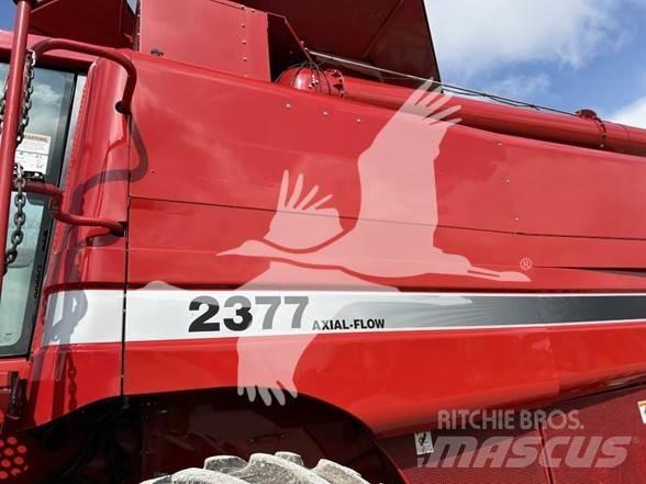 Case IH 2377 Зернозбиральні комбайни