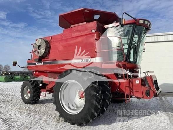 Case IH 2388 Зернозбиральні комбайни