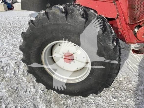 Case IH 2388 Зернозбиральні комбайни
