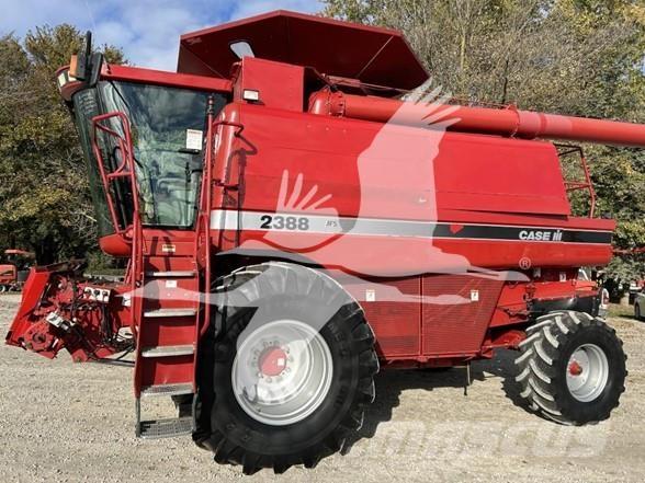 Case IH 2388 Зернозбиральні комбайни