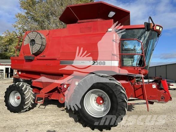 Case IH 2388 Зернозбиральні комбайни