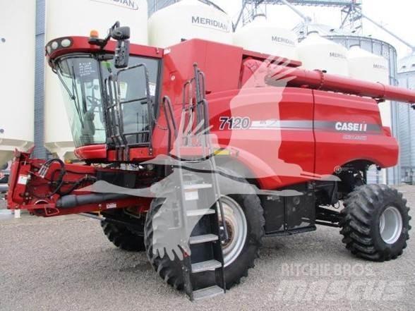 Case IH 7120 Зернозбиральні комбайни