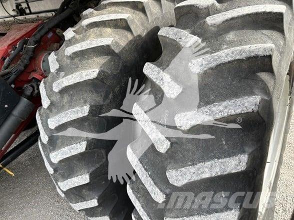 Case IH 7120 Зернозбиральні комбайни