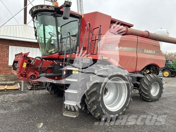 Case IH 7230 Зернозбиральні комбайни