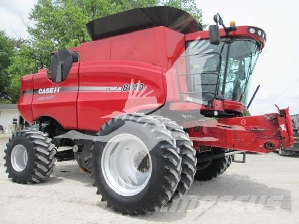 Case IH 8010 Зернозбиральні комбайни