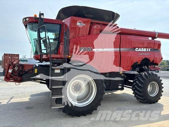 Case IH 8010 Зернозбиральні комбайни